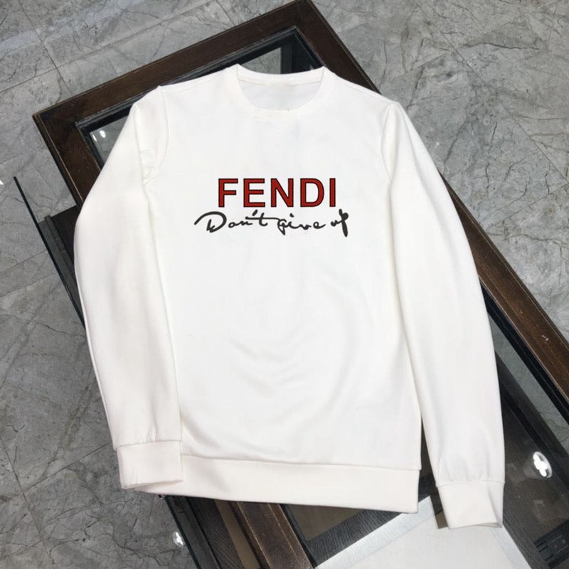 Fendiロゴプリントパーカー 