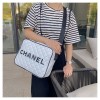 シャネルブランドショルダーバッグレディース向けカジュアル軽量 肩掛けカバン上品 大容量 Chanel 定番 菱格レザー斜め掛けバッグ