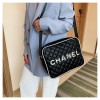 シャネルブランドショルダーバッグレディース向けカジュアル軽量 肩掛けカバン上品 大容量 Chanel 定番 菱格レザー斜め掛けバッグ