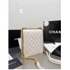 ハイブランドシャネル 斜め掛けバッグレディース向け スタイリッシュChanel 定番 菱格レザーチェーンバッグ ミニバッグ 軽量 コンパクト スマホバッグ