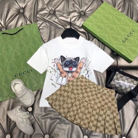 グッチ 子供服 上下セットハイブランドGUCCI 半袖tシャツショートスカートセットアップ 子ども用 Tシャツ スカート キッズ服 2点セット ガールズ 普段着 スポーツウェア 夏