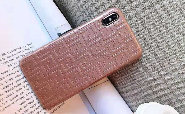 https://www.didifen.com/image/cache/catalog/slideshow/fendi-iphone12-case-2-780x480.jpg