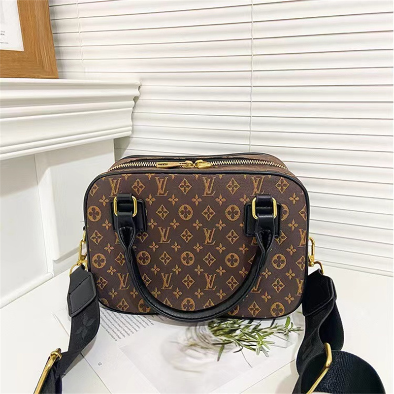グッチブランド手持ちバッグ収納