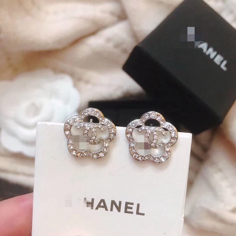 CHANELキラキラ耳飾り気質ツバキ柄ピアスアクセサリー